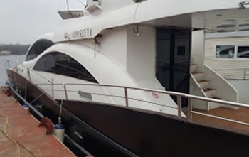 Azimut Grande 25 METRI