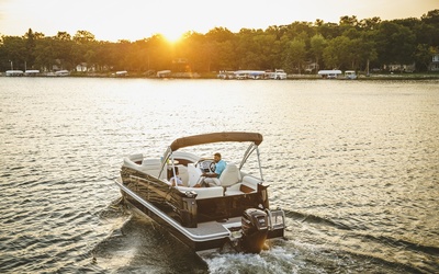 Larson 23 Escape Triple