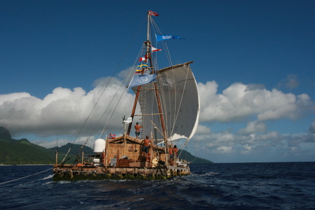 Photo taken while sailing on the «Tangaroa raft.»