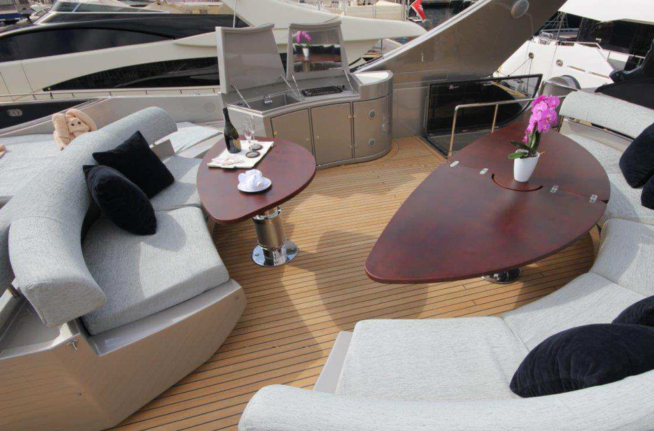 Riva Black Pearl Ajaccio