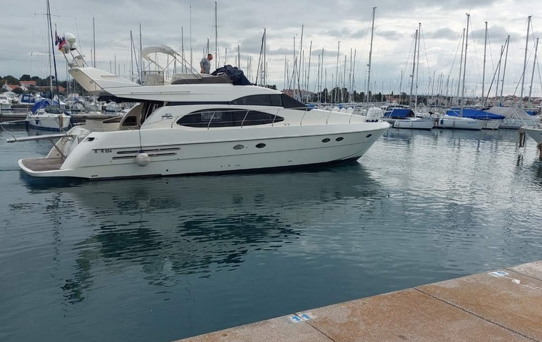 Azimut 58 (1998)