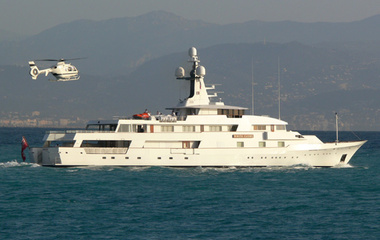 Feadship White Cloud