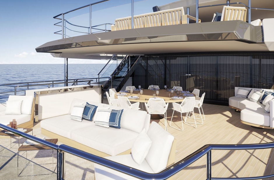 Benetti Donna Santa Due