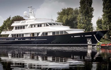 Feadship Valoria B