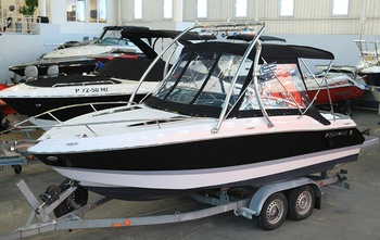 Four Winns S215 (2012)