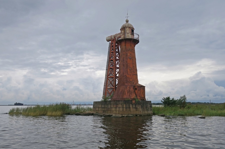 Нижний Николаевский маяк
