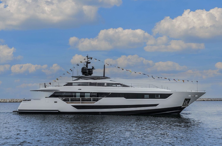 Custom Line Gerry's Ferry
