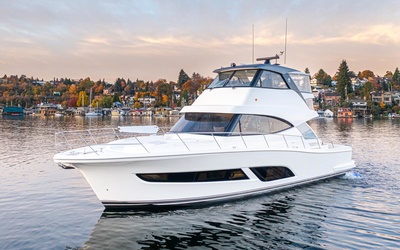 Riviera 50 Sports Motor Yacht