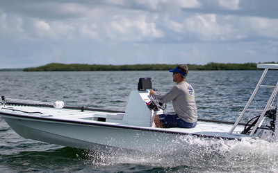 Dolphin 16′ Renegade Pro
