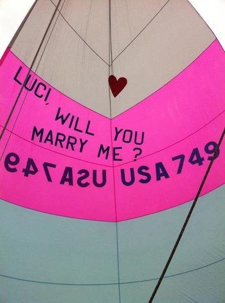 "Люси, ты выйдешь за меня замуж?":)