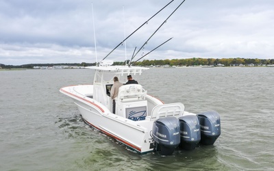 Buddy Davis 34 Center Console