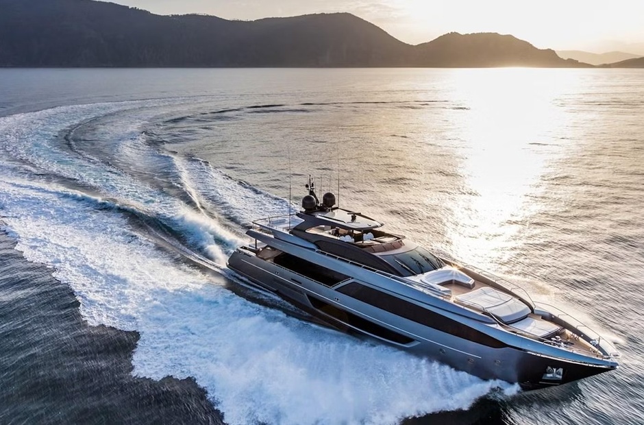 Riva Taku