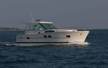 Delphia Escape 1050 (2012)