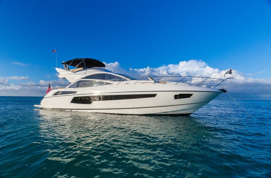 Sunseeker 68 Sport Yacht