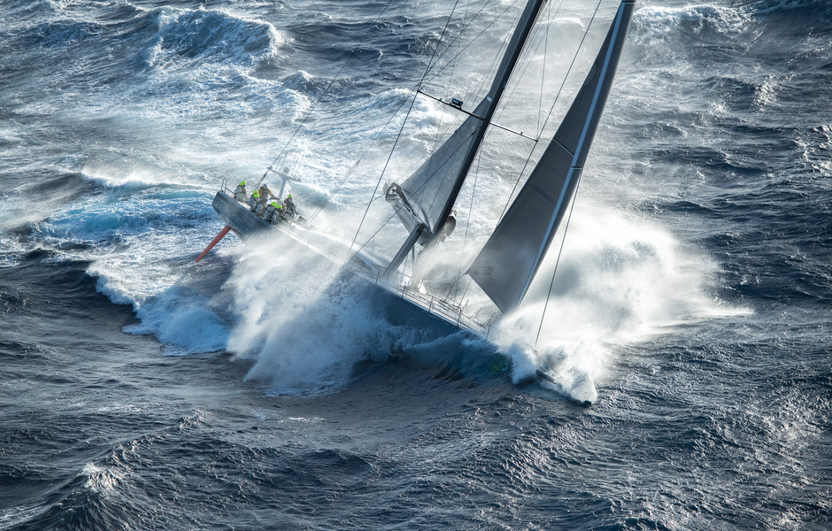 100-футовый супермакси Leopard во время Rolex Middle Sea Race 2017