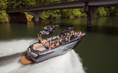 Malibu Wakesetter 23 LSV