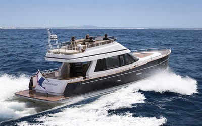Contest 52MC Flybridge