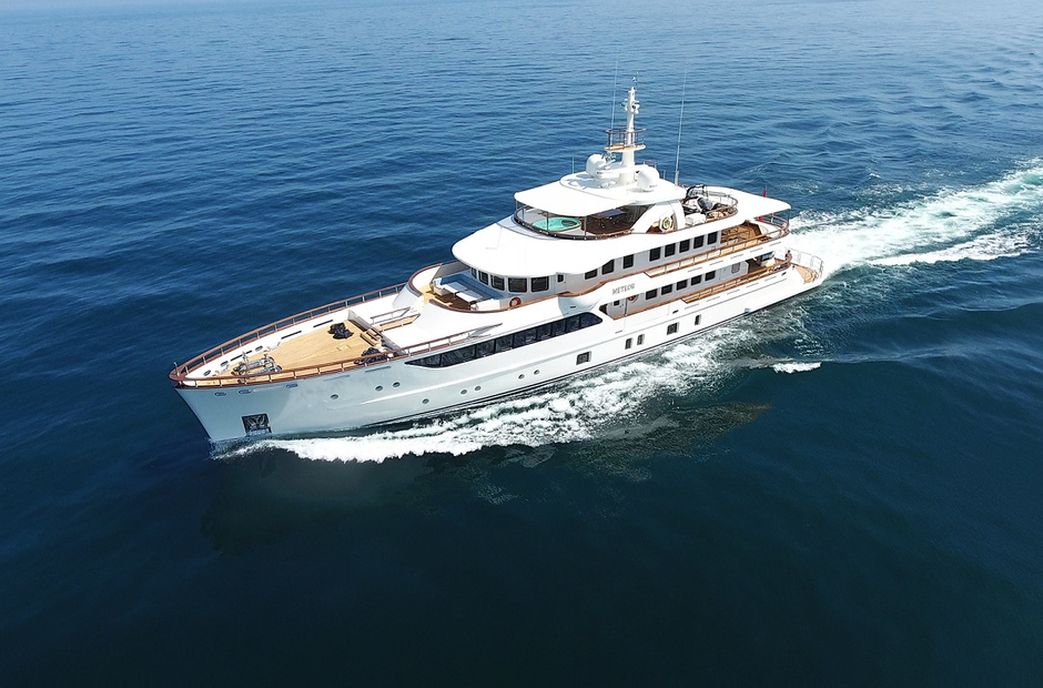 Mural Yachts Meteor