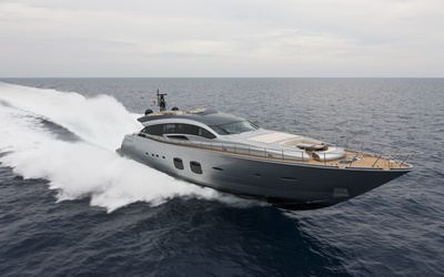 Pershing 108