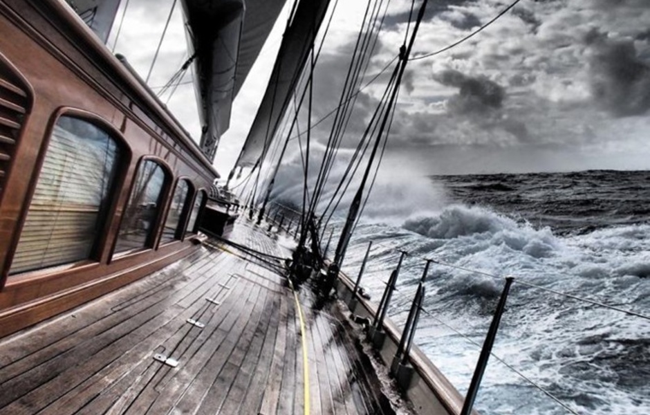 © Athos / Miles Seddon