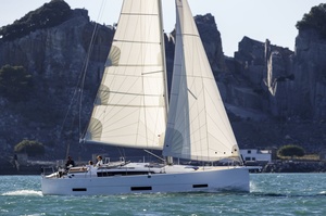 Dufour 390