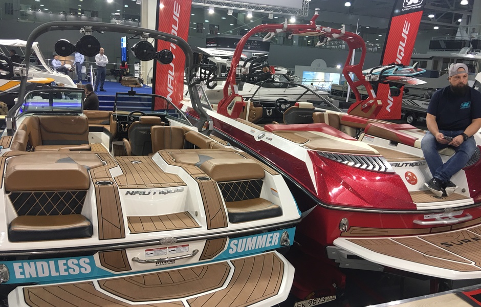 Вот они, горячие пирожки Ultraboats, на Московском боут шоу 2018