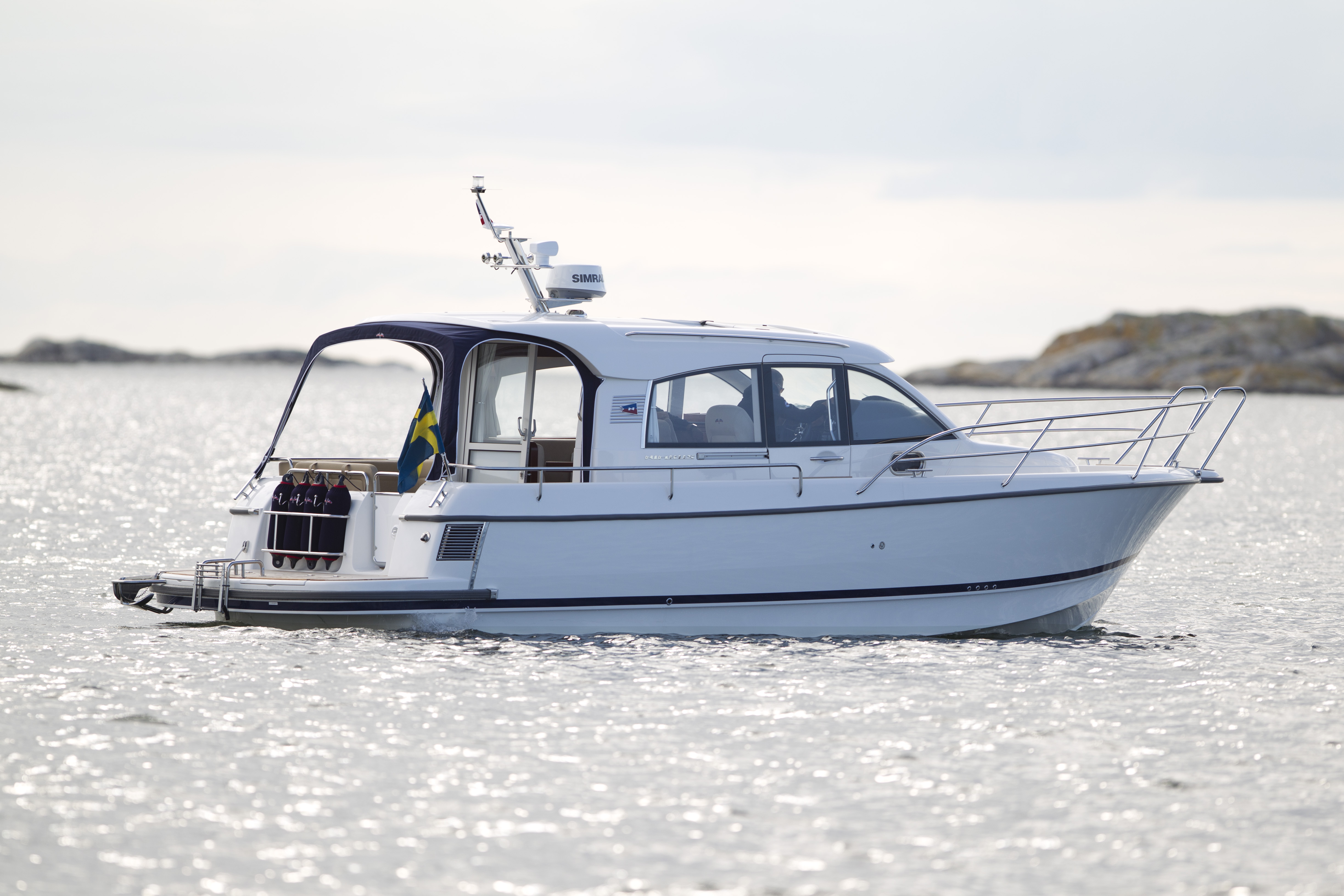 Nimbus 335 Coupe: Prices, Specs, Reviews and Sales Information - itBoat