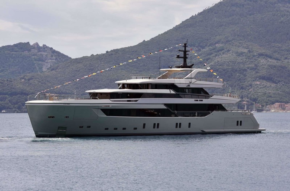 Sanlorenzo Sailing Grace