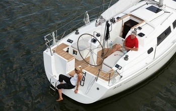 Hanse 325