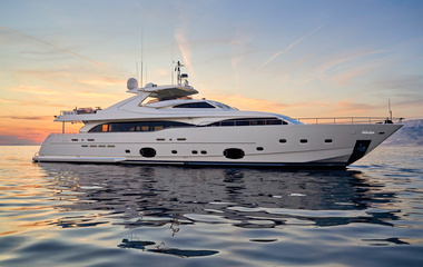 Custom Line Acceptus