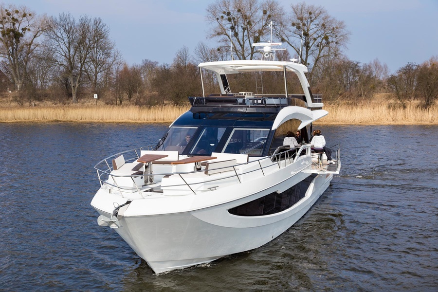 Galeon 640 Fly