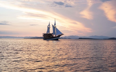 Premier Pontoons Explorer