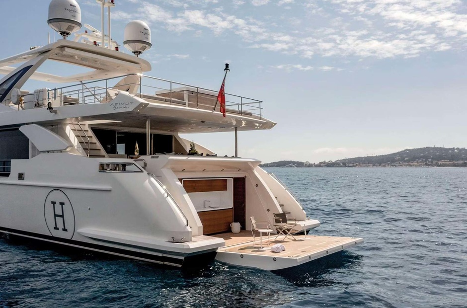 Azimut Nemesis