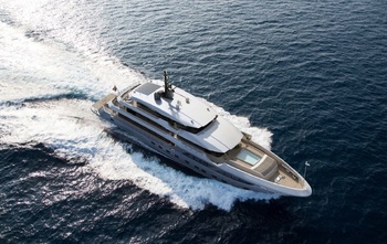 2020, Majesty Yachts 175