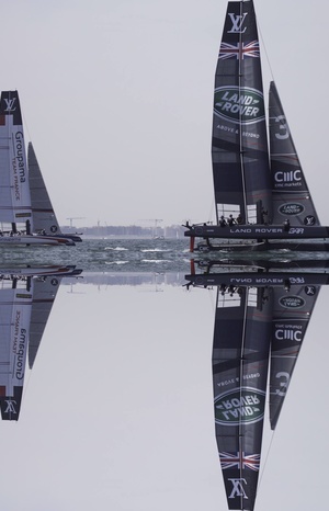 Tell me, my mirror, tell me.