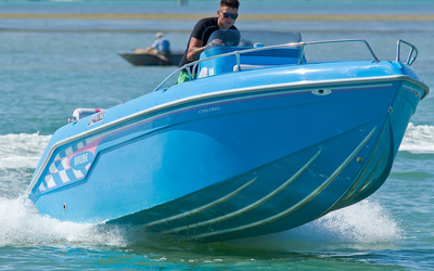 BEAUTY＆YOUTH COMBI 3E-BOAT Futuro ZX20: Prices, Specs, Reviews and Sales Information