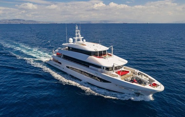 Golden Yachts  My Eden