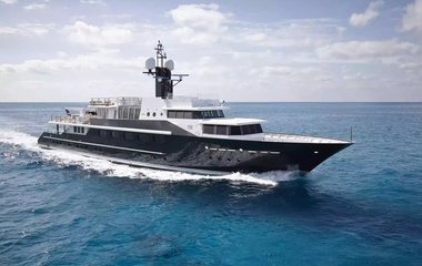 Feadship Highlander