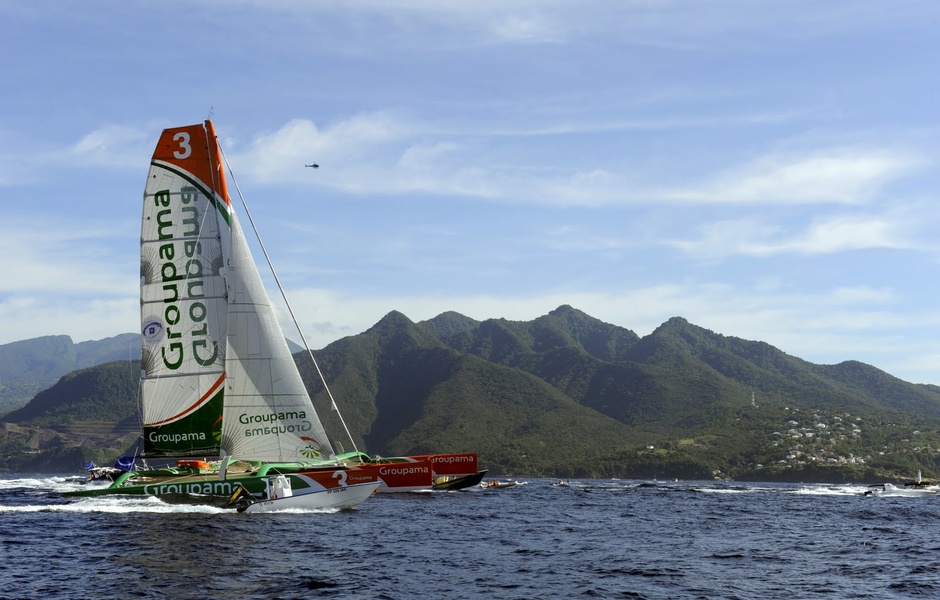 Groupama 3 финишируем в Гваделупе