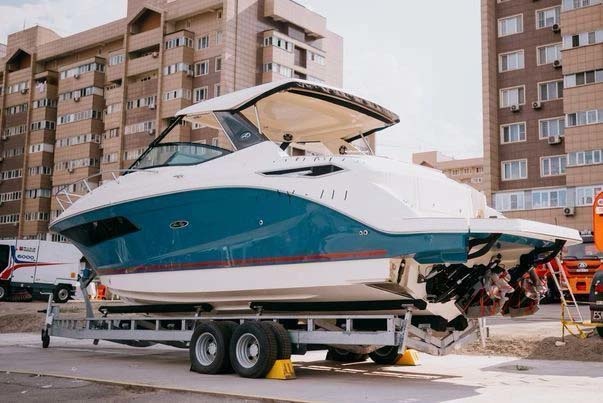 Sea Ray Sundancer 320 (2023)