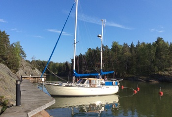Яхты с закрытой рулевой рубкой (pilothouse)