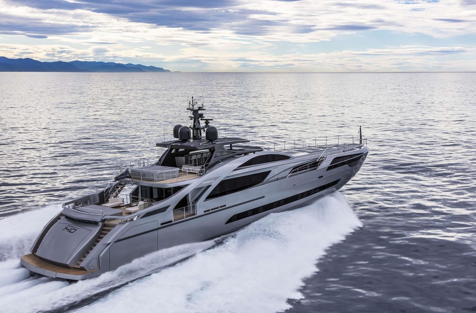 Pershing Arina