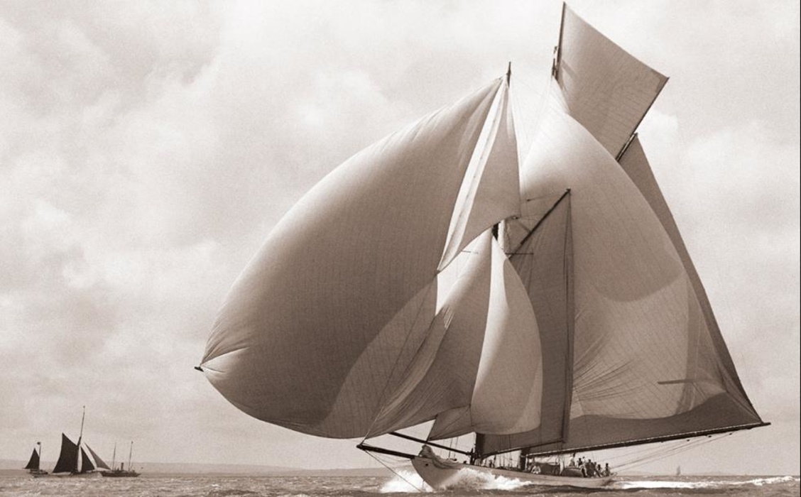 The first sailing photographer