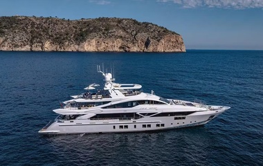 Benetti New Waves