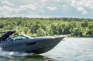 Cruisers Yachts 338 South Beach Edition - Bow Rider