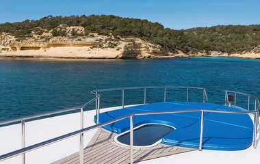 Evolution Yachts Benita Blue