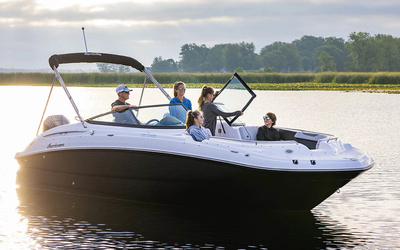 Hurricane SunDeck 2400 OB