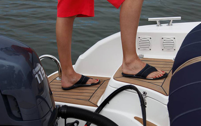 Yamarin 61 Center Console