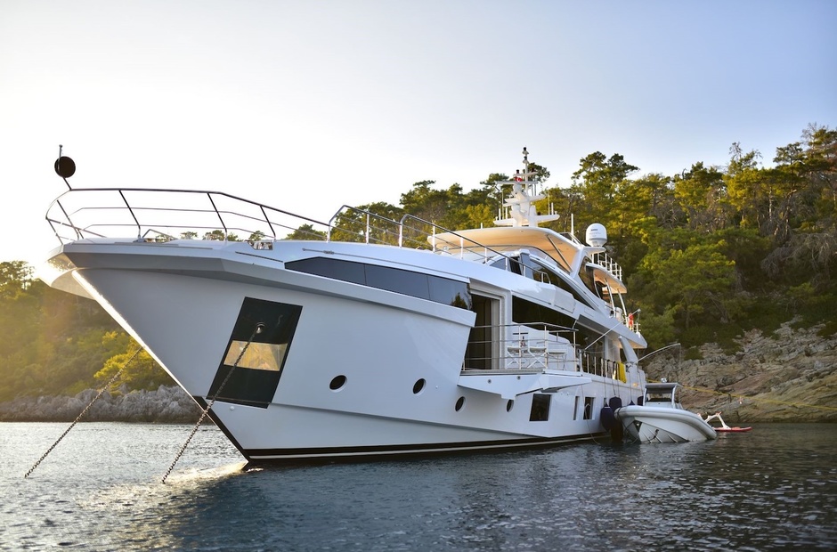 Azimut Love T