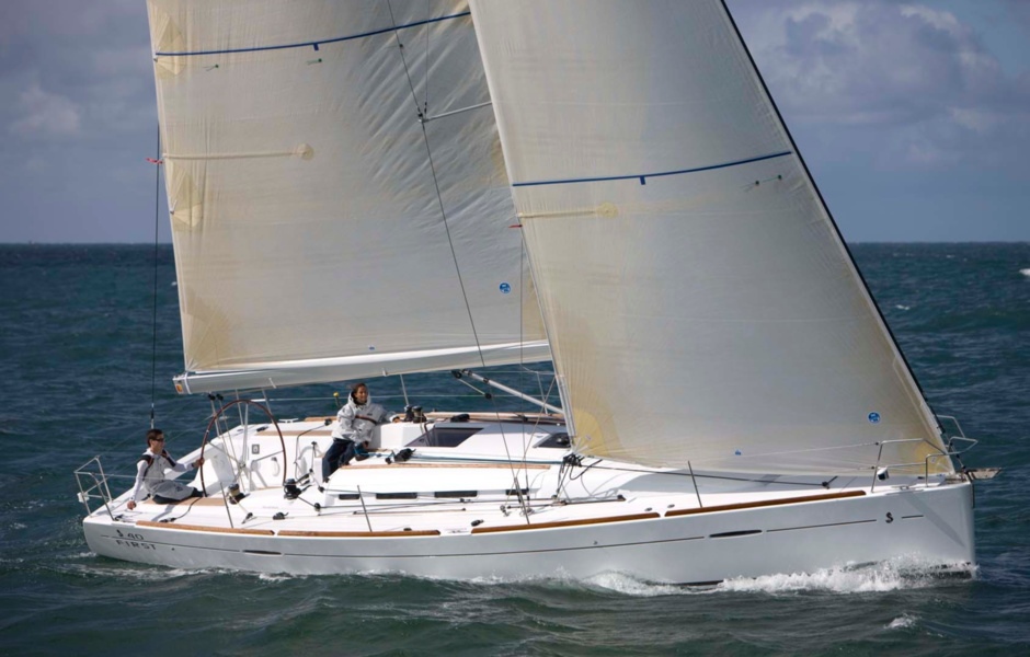 Beneteau First 40